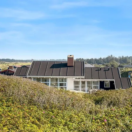 Heralde - 60m From The Sea By Interhome